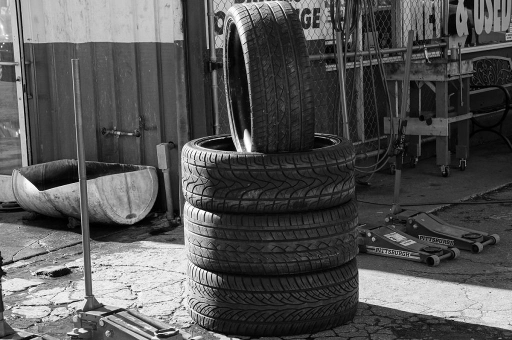 ¿Qué modelos de llantas Bridgestone vende Grupo&nbsp;Llasa?